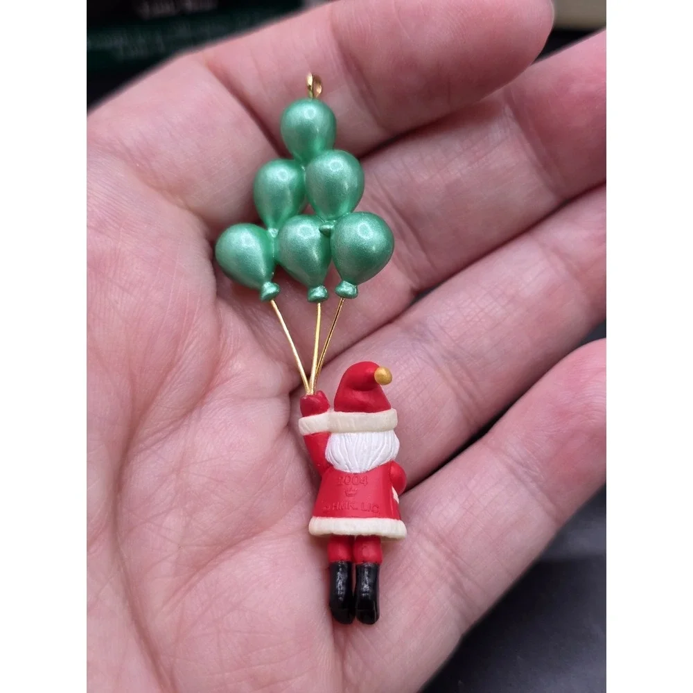 90 Little Bear 04 Santa Balloon Tree & 96 Santa Little Big Top Hallmark Ornament